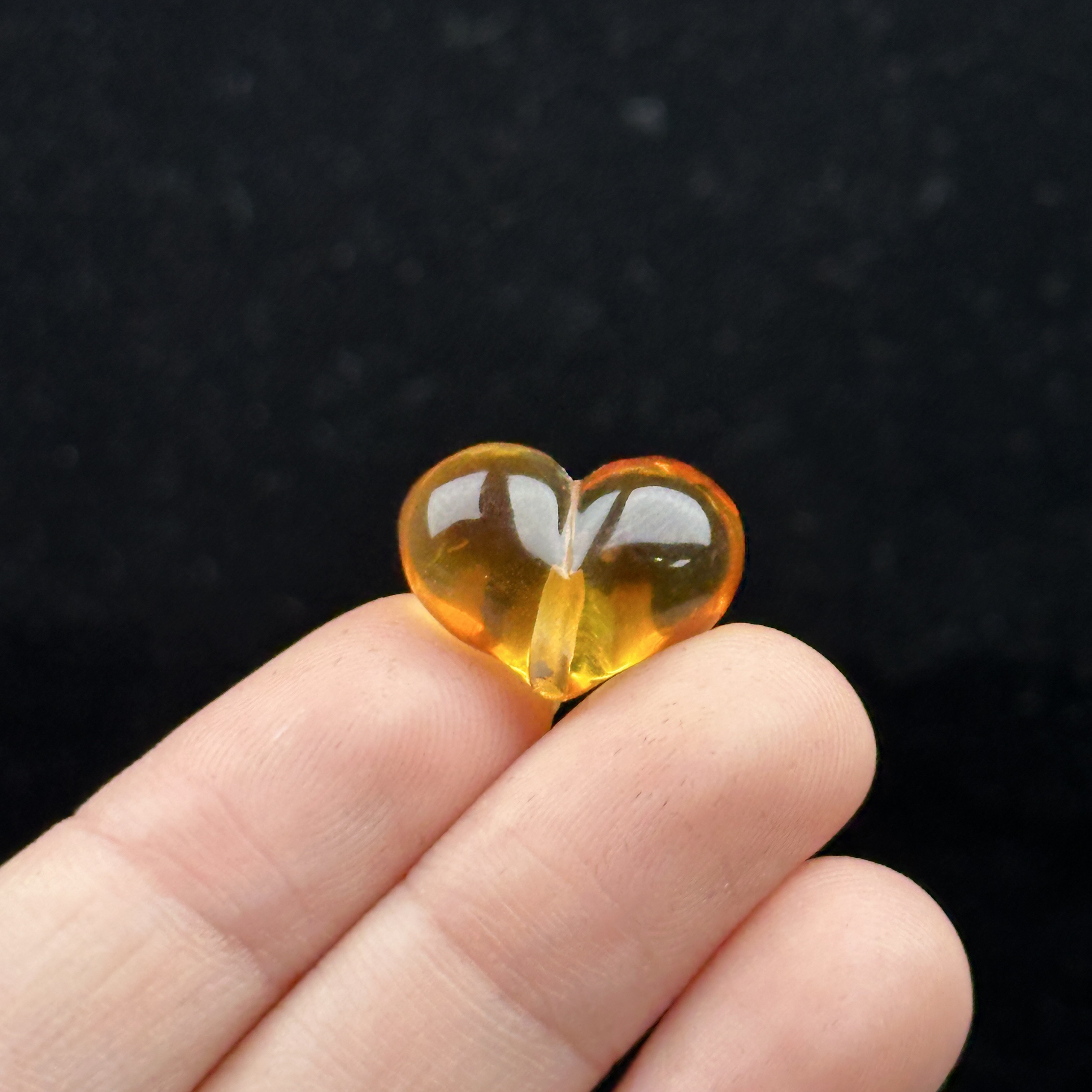 K7806天然原矿蜜蜡 爱心 17*12.9mm支持复检假一罚十