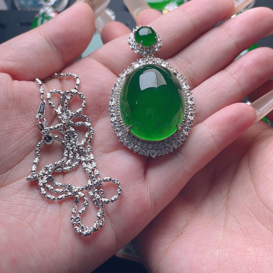 翡翠颈饰银S925镶嵌心*水大蛋面裸石卡31高度