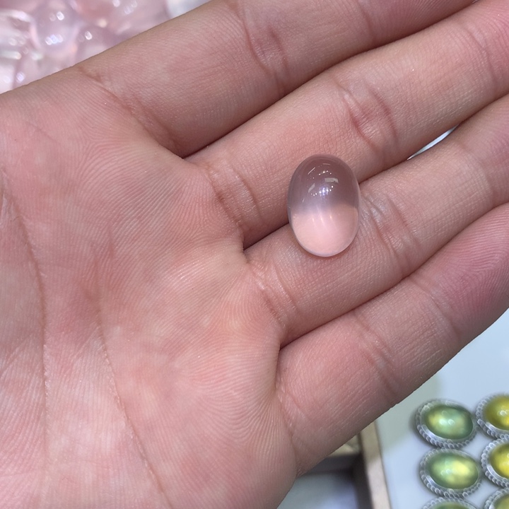 水晶天然粉晶蛋面未镶嵌哎**的