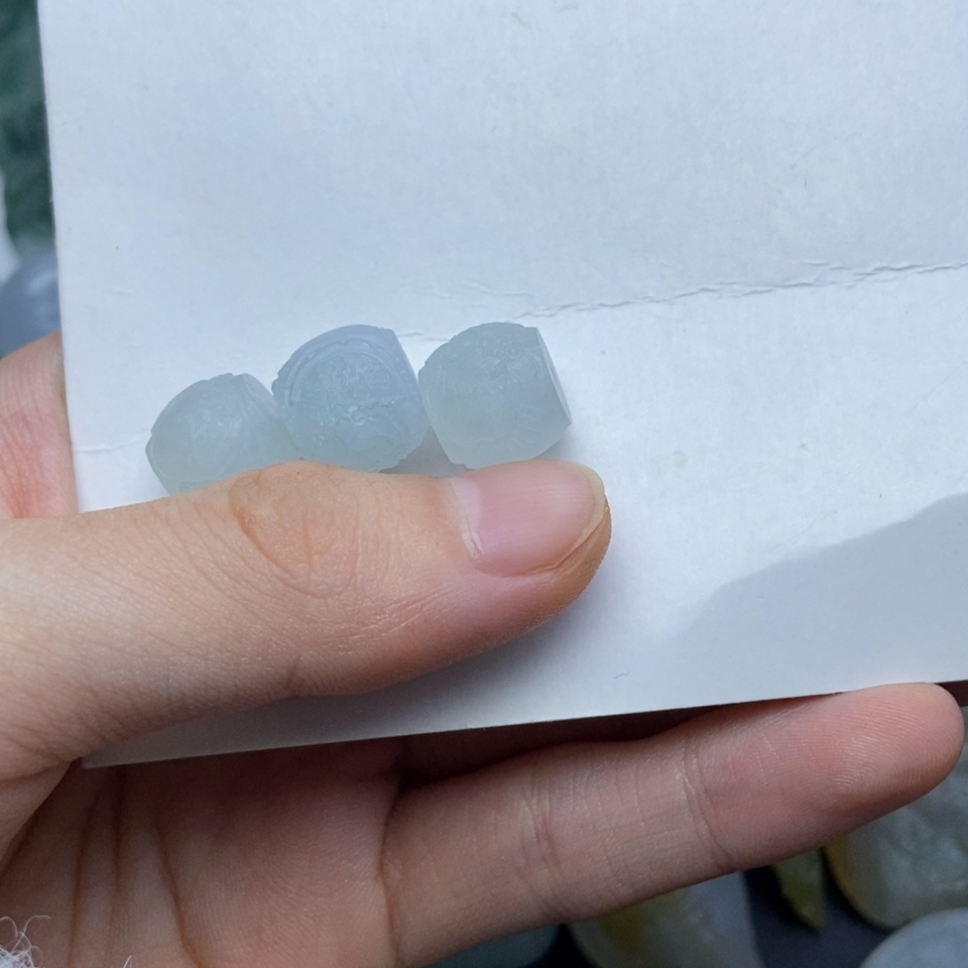 未镶嵌定制翡翠心**动珠子