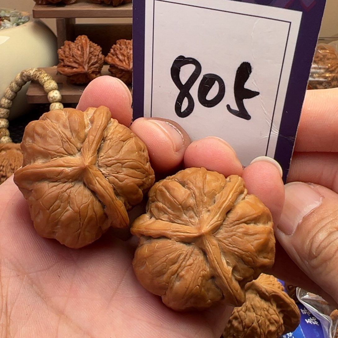 文玩核桃把件蛤蟆头三棱39尺寸805号