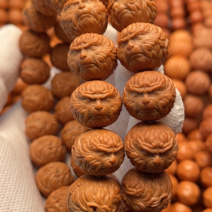 猴头核桃吊坠熊*平斗战胜佛