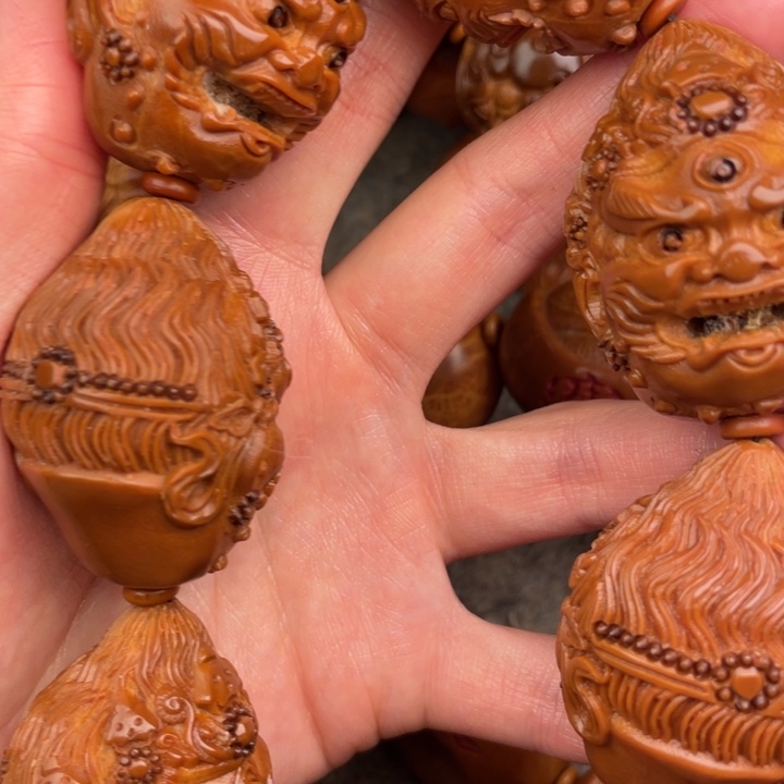 手***作橄榄核吊坠橄榄核