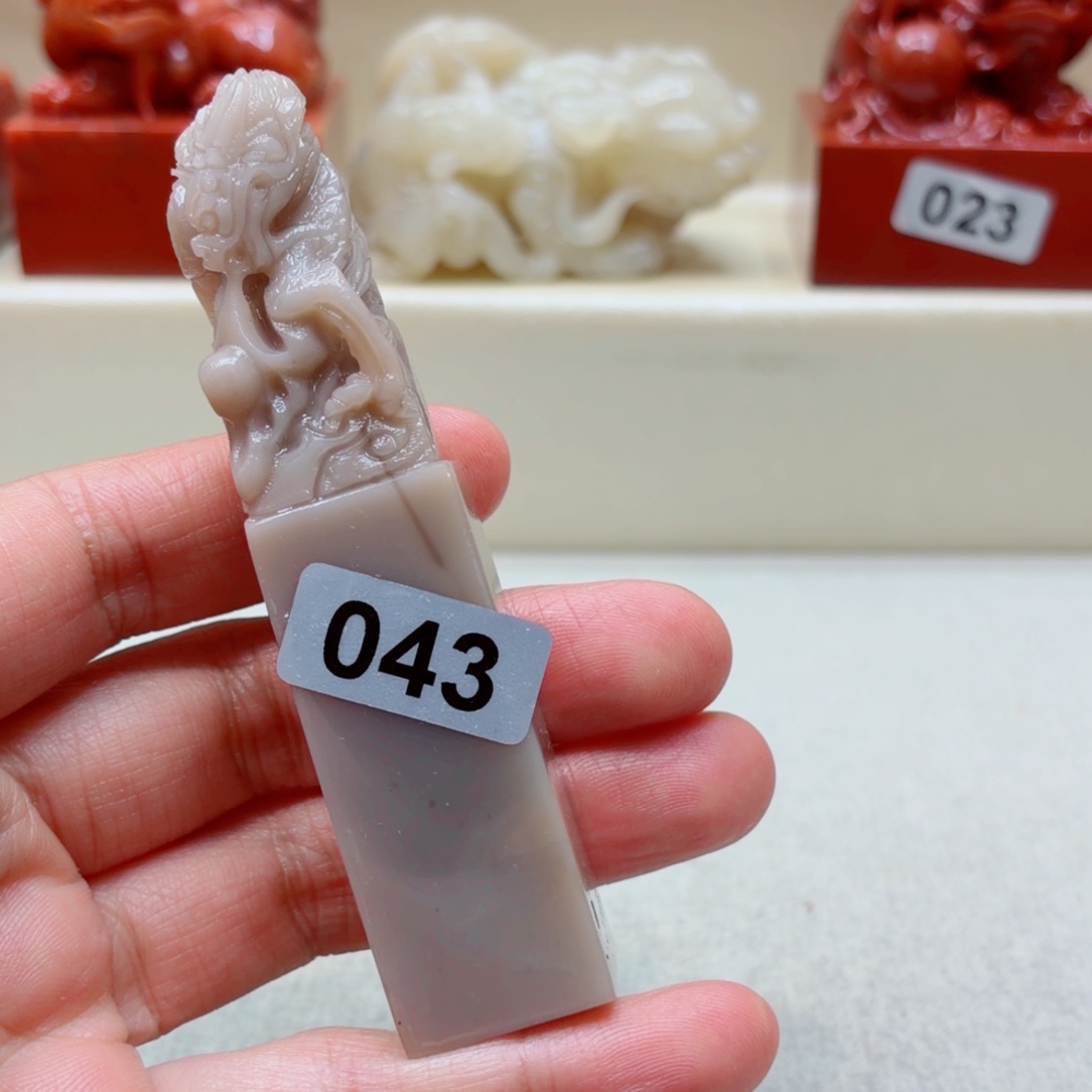 龚***儿老挝石111111111111