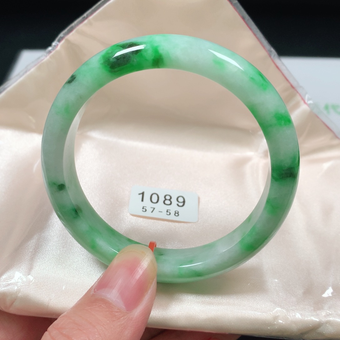 翡翠手镯未镶嵌编号1089