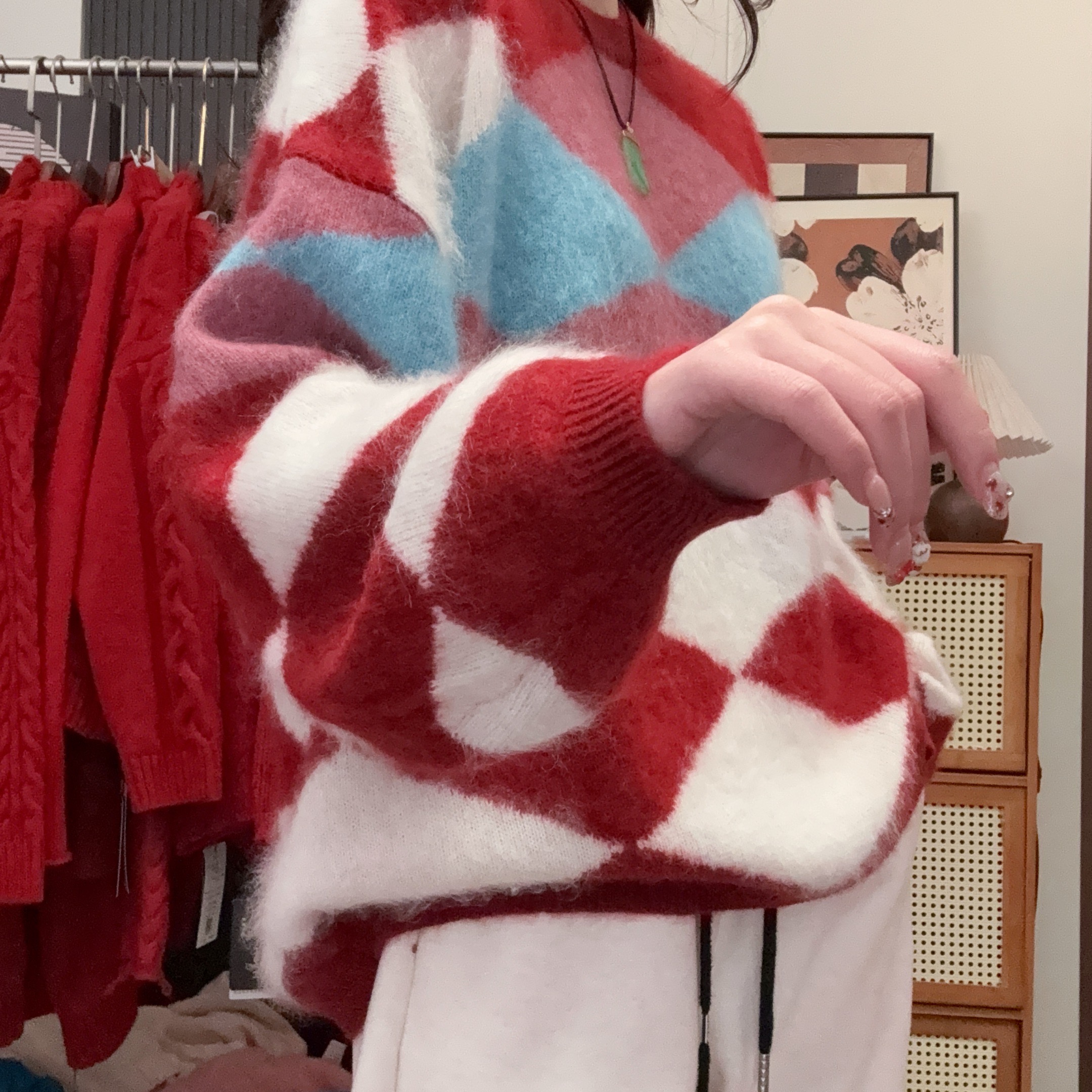 IXIAN女装-冬季全羊毛圆领毛衣拉毛工艺百搭时尚撞色格子毛衣