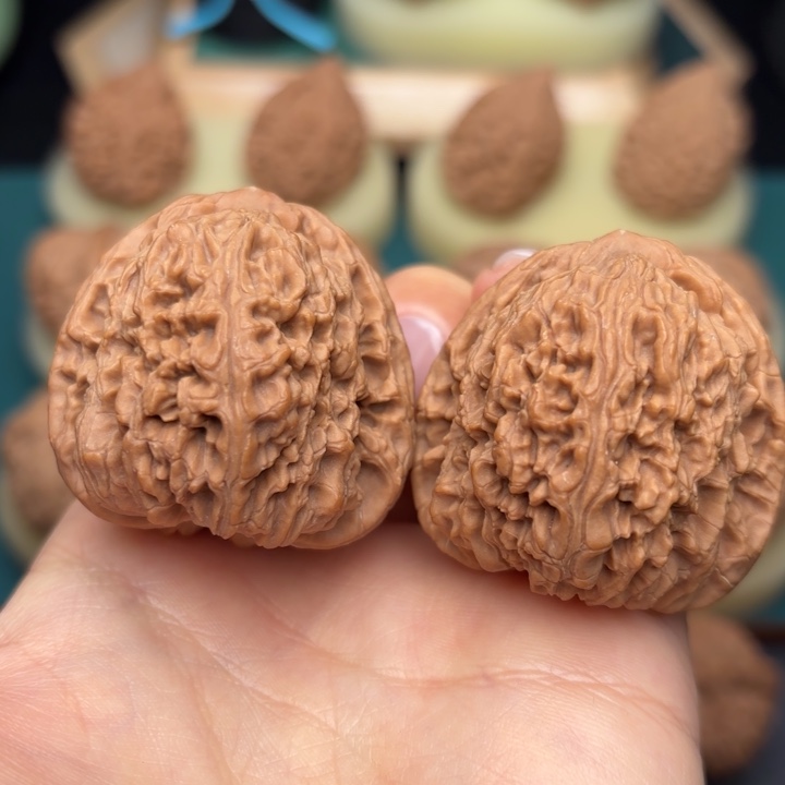 文玩核桃吊坠全品南疆石