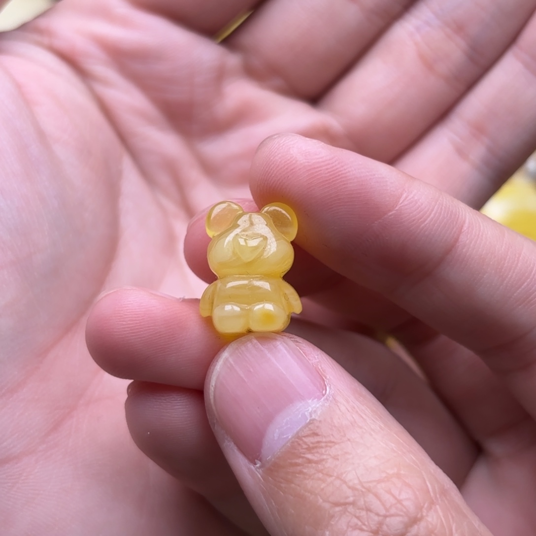 琥珀未镶嵌裸石10