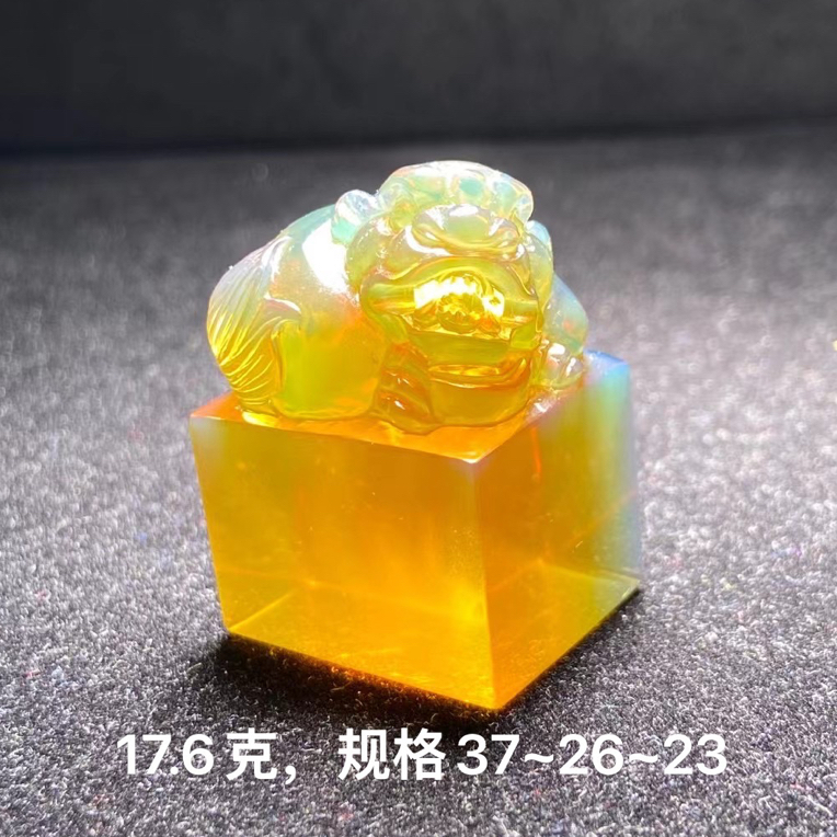 天然缅甸琥珀～精美貔貅印章，雕工精湛，形规整。无杂裂，种水