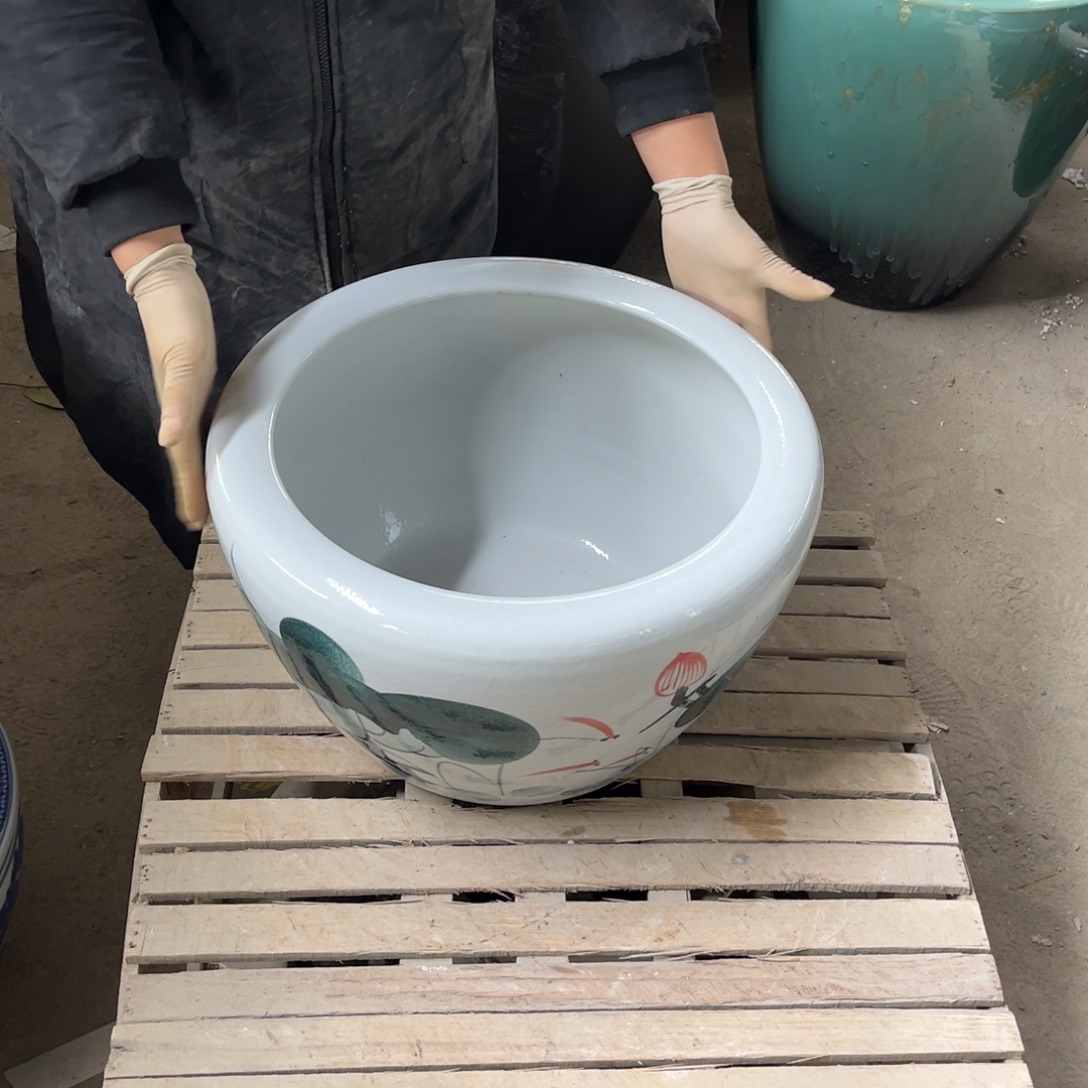 瓷片圆口红荷花40.8888888