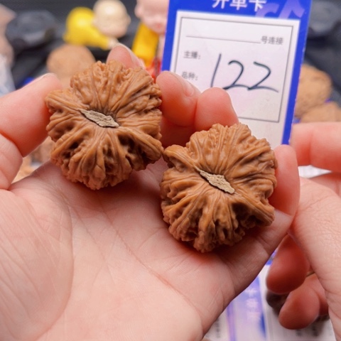 文玩核桃把件40密纹 122