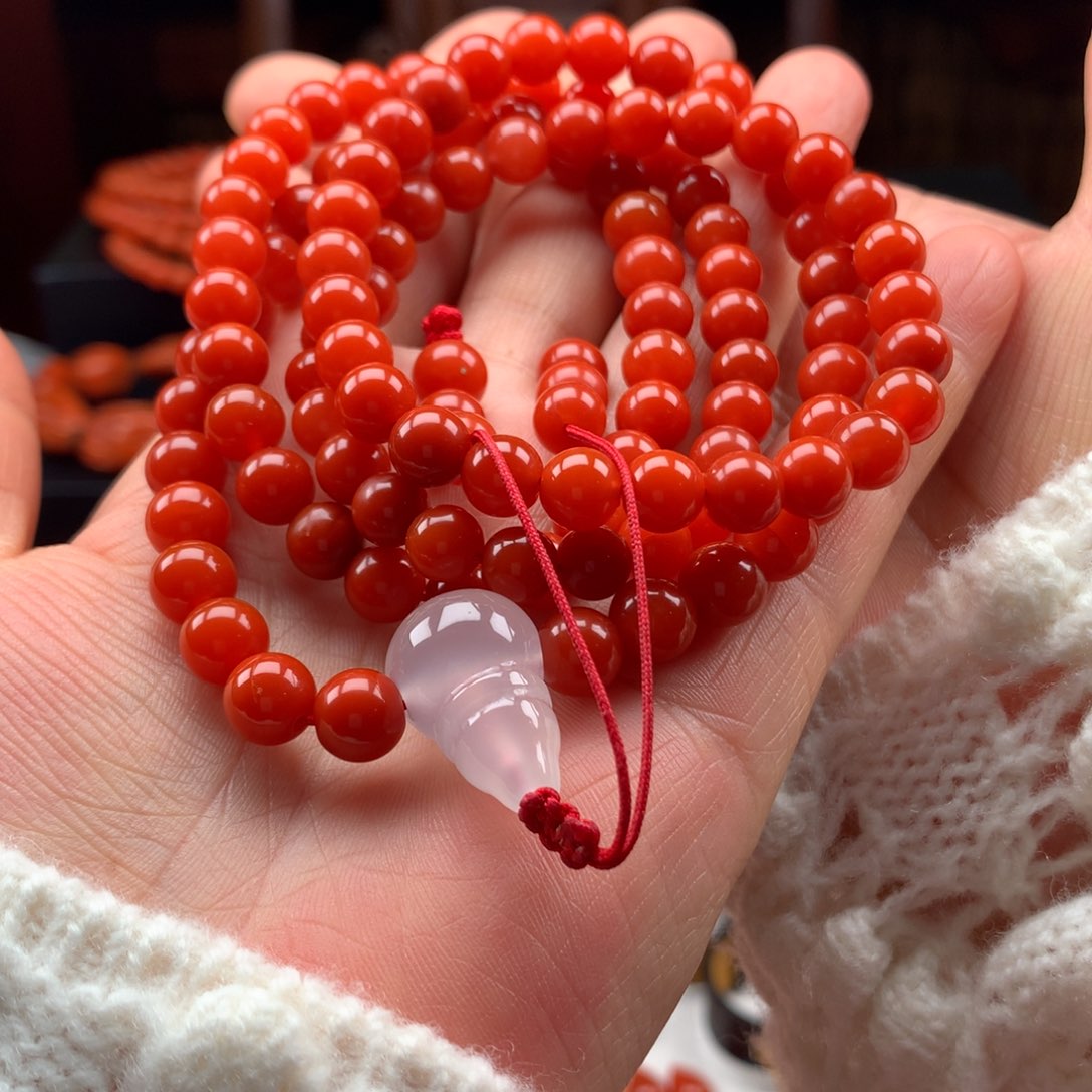 南红玛瑙手串未镶嵌?**草