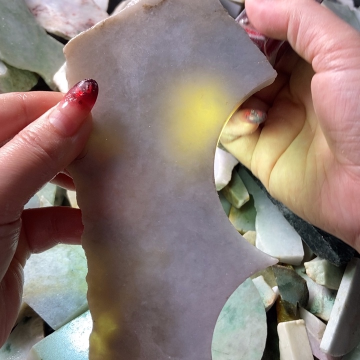 翡翠颈饰未镶嵌天然翡翠