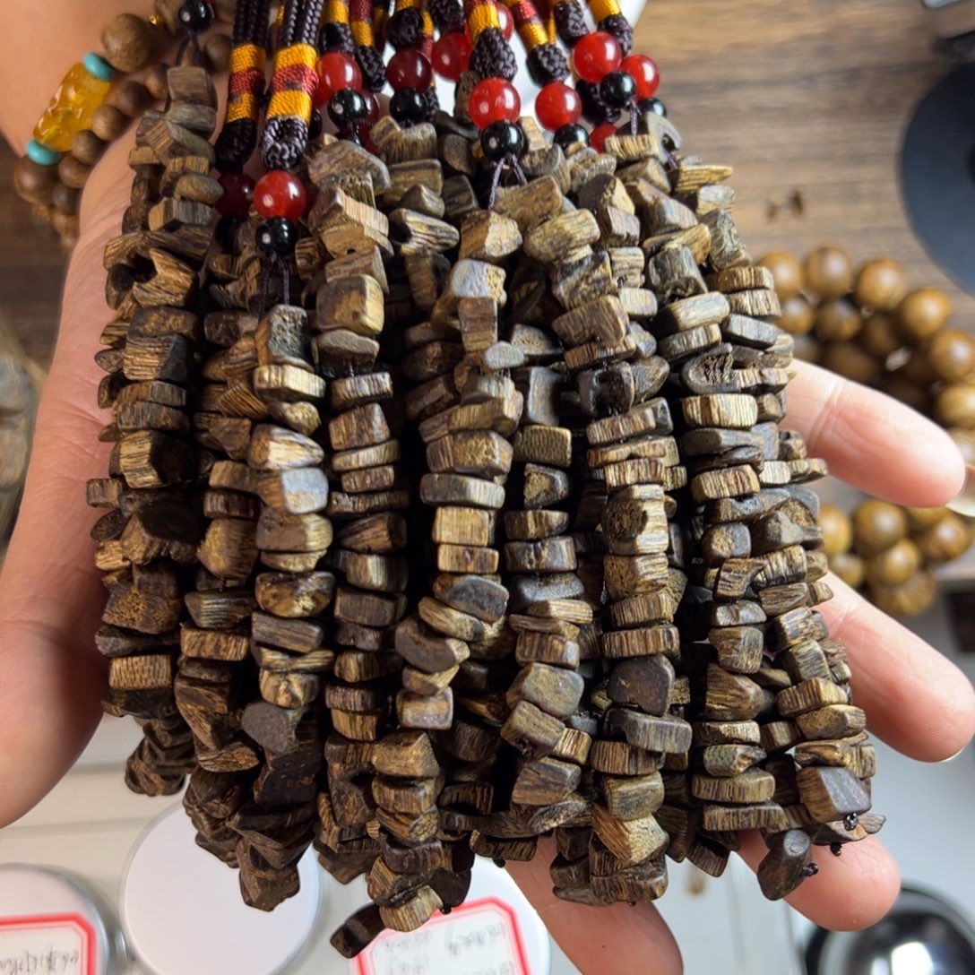 沉香碎屑沉香gm原材料挂件cg多样性发一