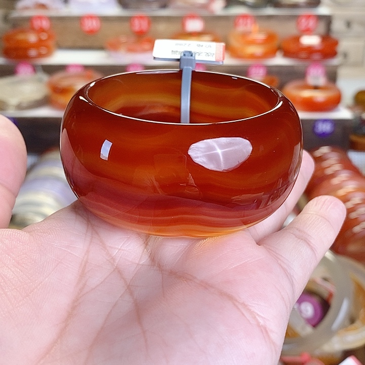 玛瑙/玉髓手镯未镶嵌舞**弦