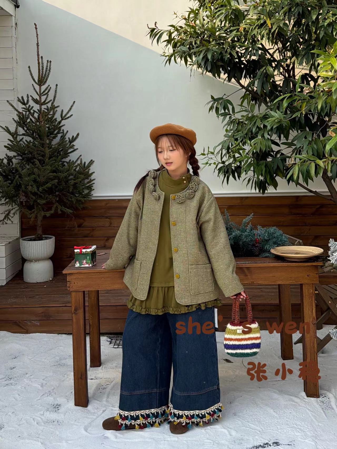 米多多  ZXW#7238#潮流领口玫瑰外套 kc