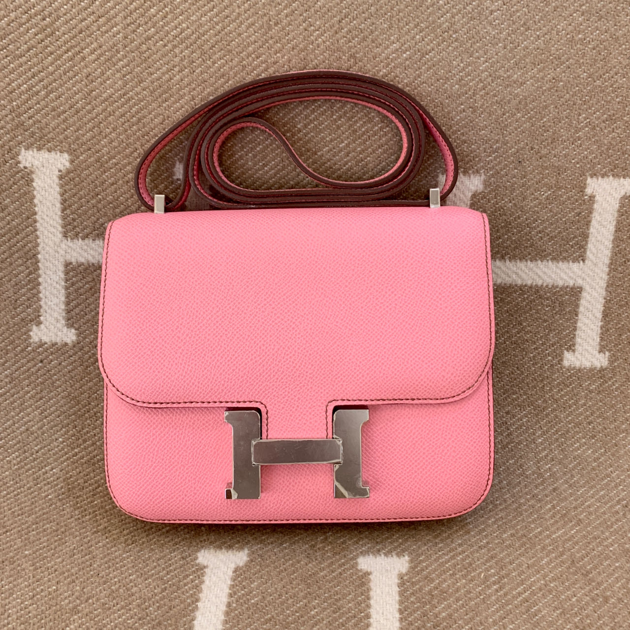 99新 Hermes/爱马仕 constance 19 Y e皮 樱花粉ha0220a1 