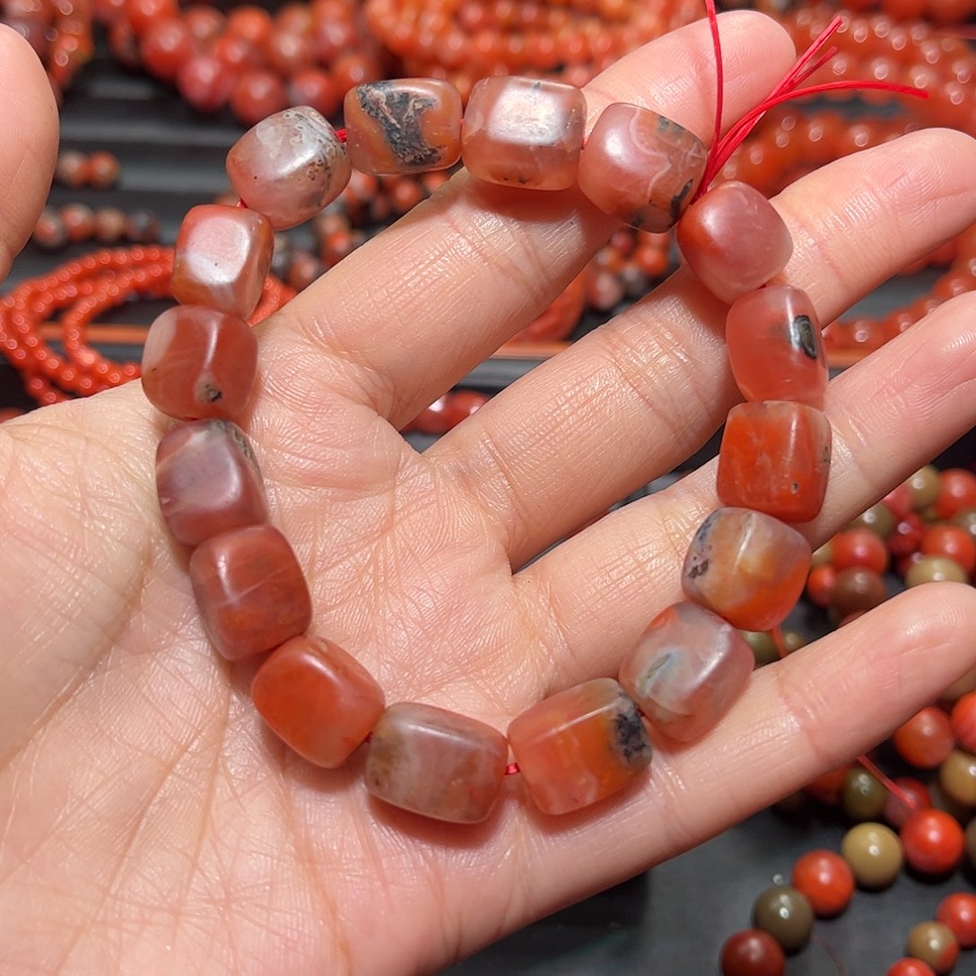 南红玛瑙手链未镶嵌