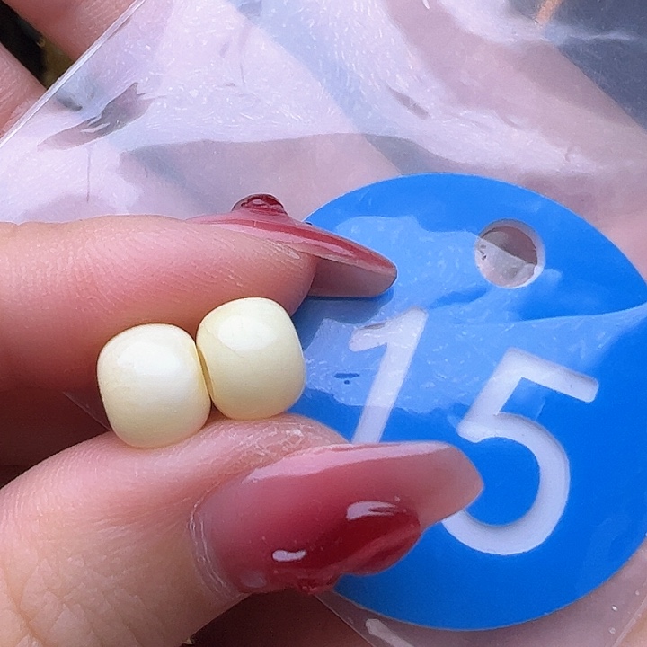 蜜蜡裸石未镶嵌7.9mm 白蜡 老型