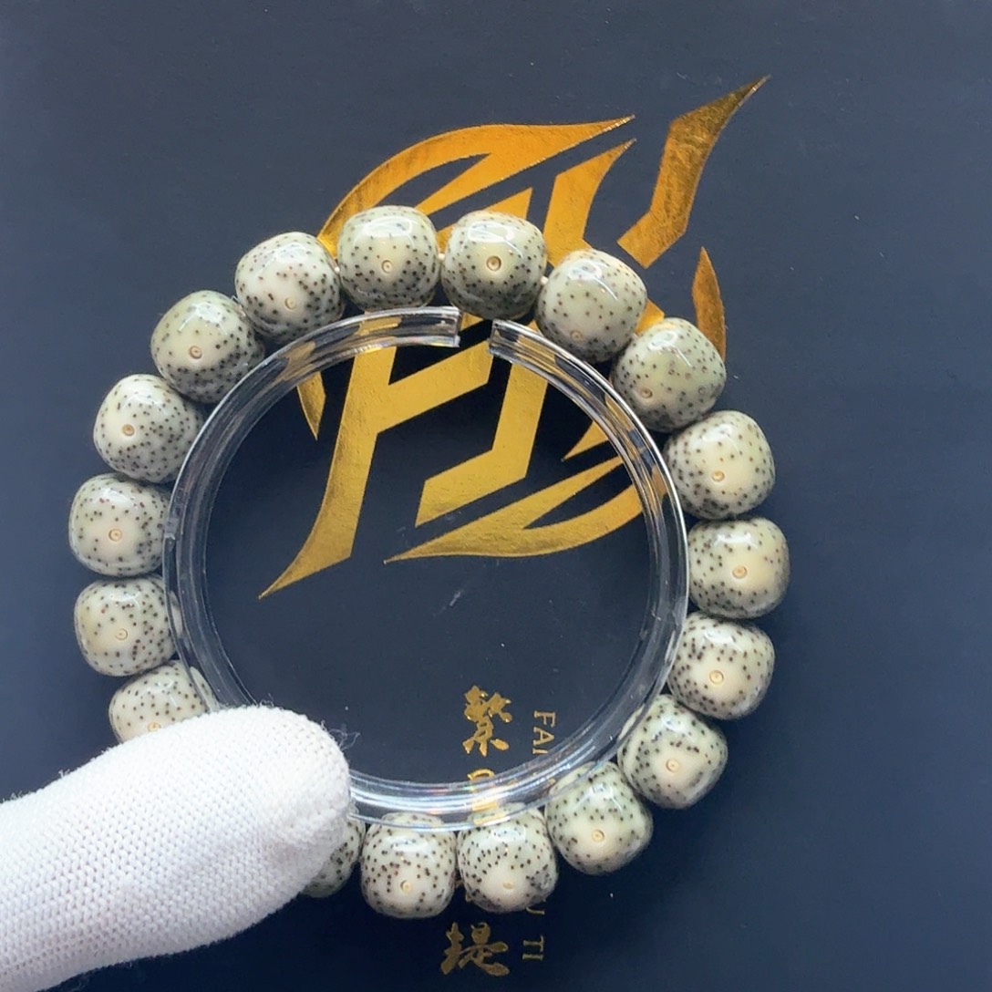 星月菩提吊坠11糯冰绿幽灵13左右单圈