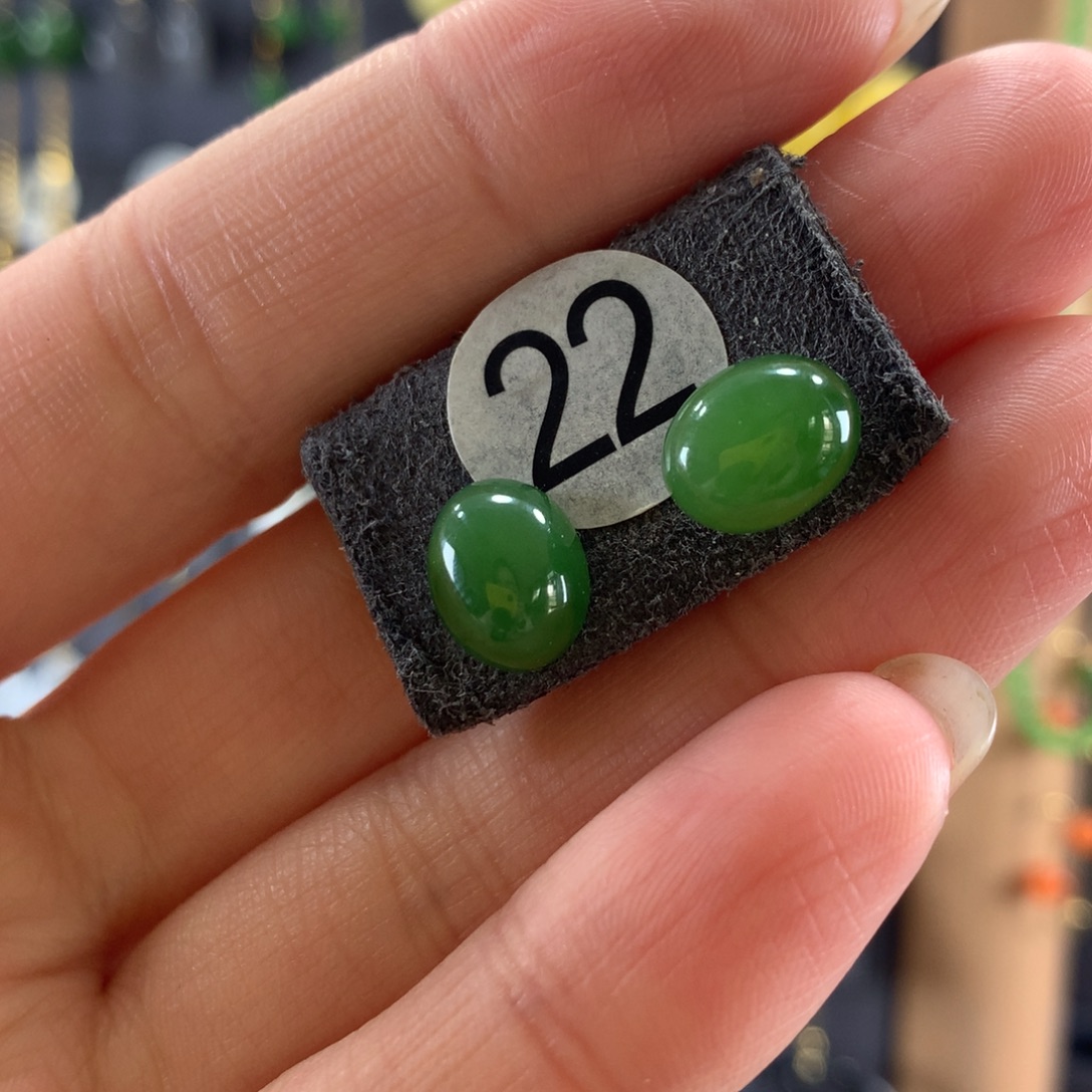 和田玉18K金镶嵌耳饰