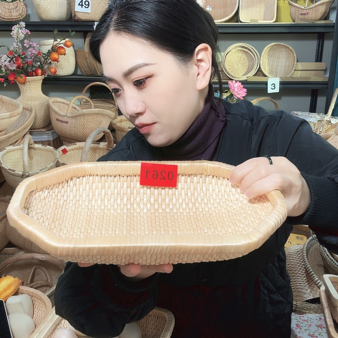 瑄***姐木直播间0261鱼盘红柳