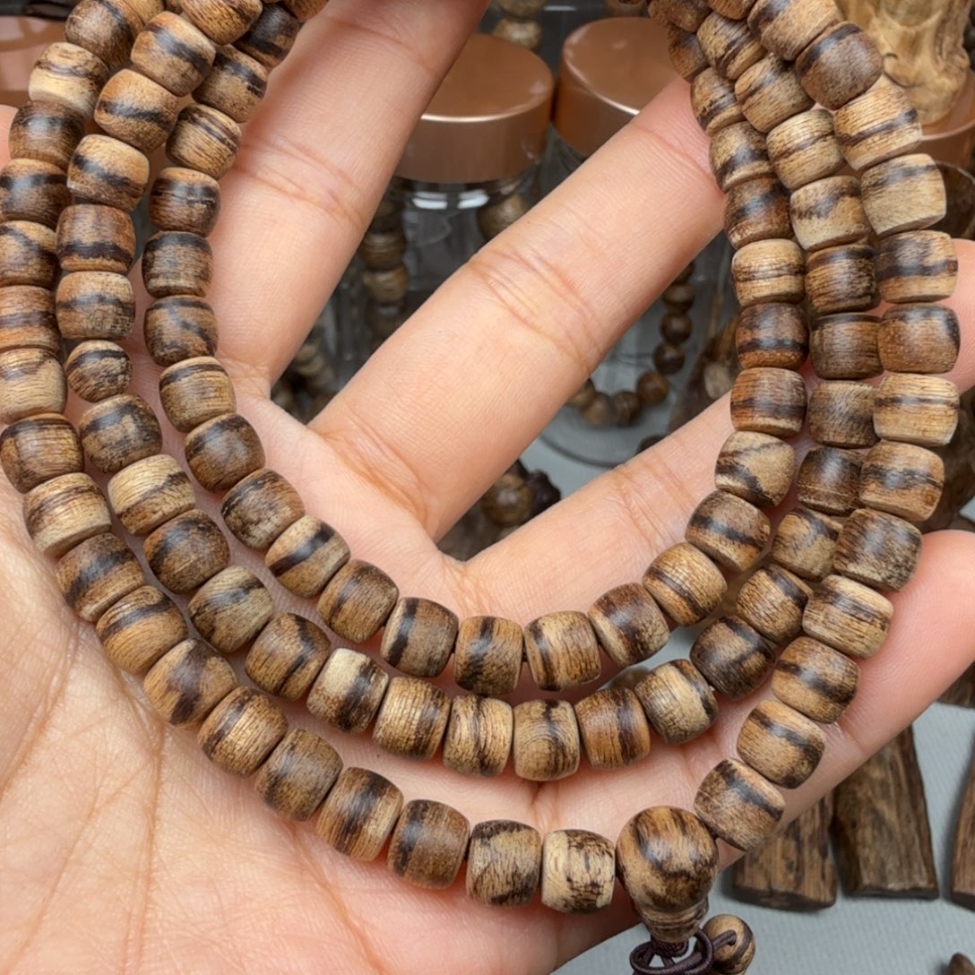 运***康沉香碎屑沉香达拉干虎斑苹果珠九分沉 18.9 克