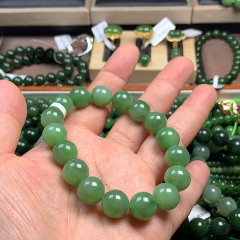 【闪购商品】和田玉（碧玉）手串未镶嵌鲁****✌12m m