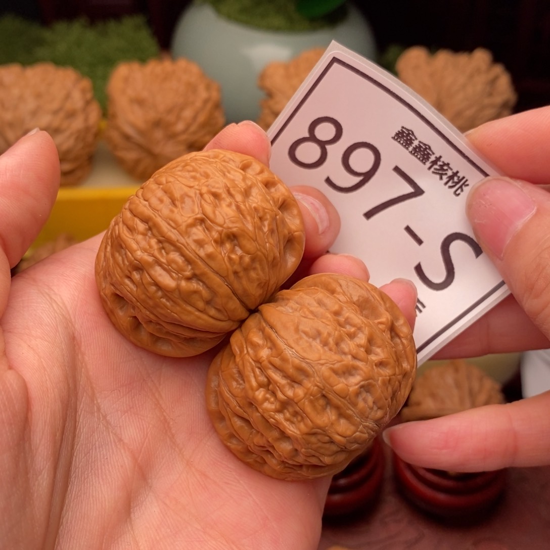 文玩核桃把件铁锤39