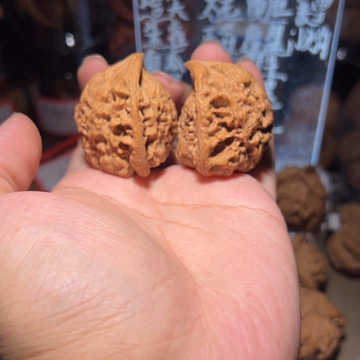 把件文玩核桃40蛇头全品