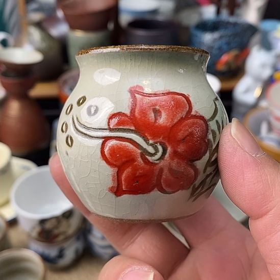 嗨***！   中古物品默认微瑕，谨慎参拍，满18包邮！