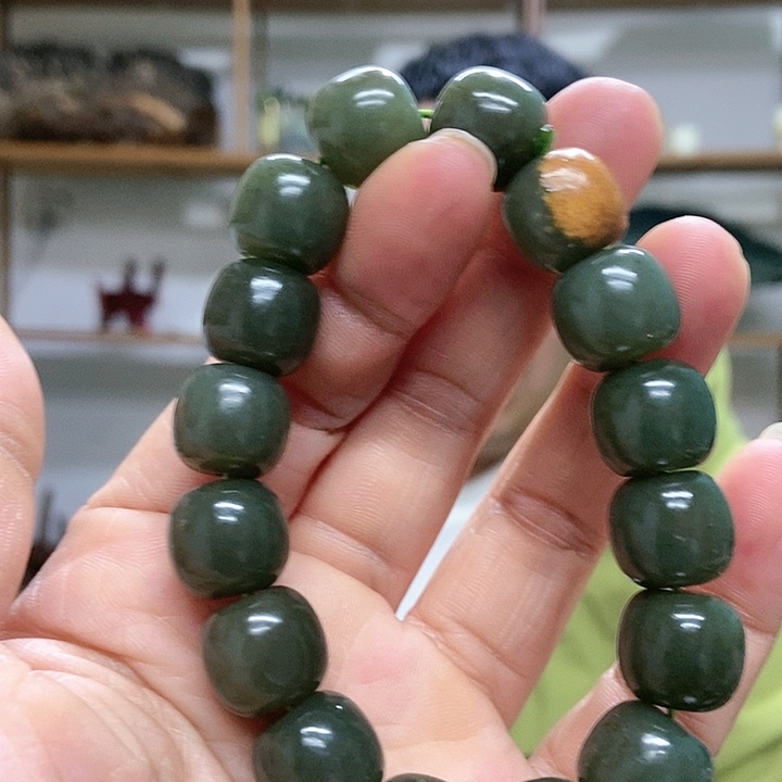 岫岩河磨玉（透闪石质玉）手串未镶嵌