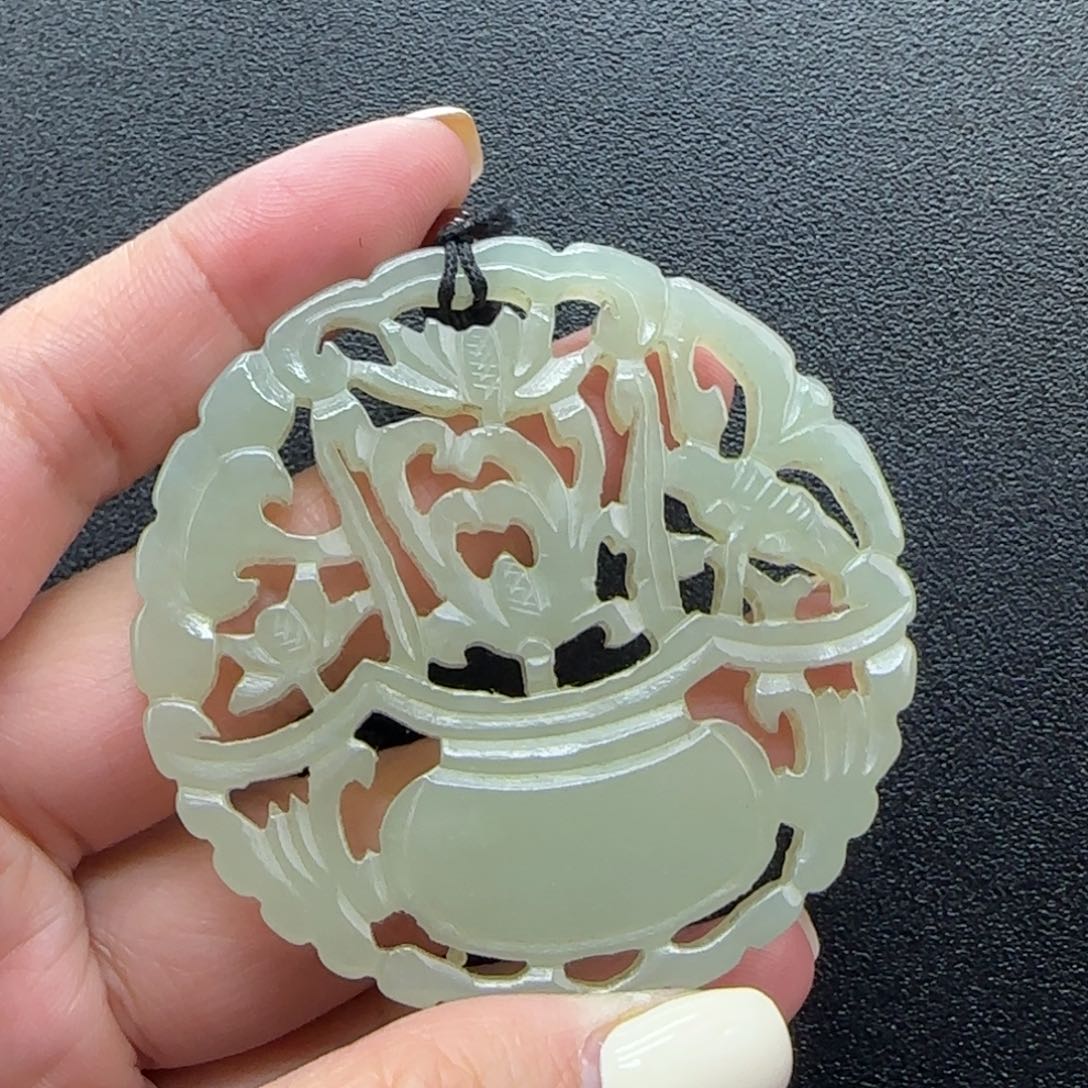 和田玉未镶嵌挂件