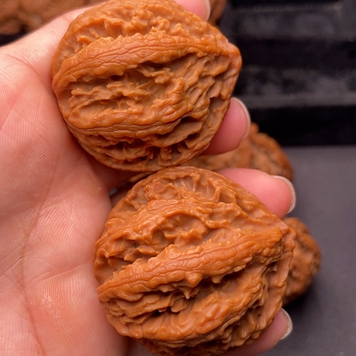 吊坠文玩核桃秦岭核桃种植基地