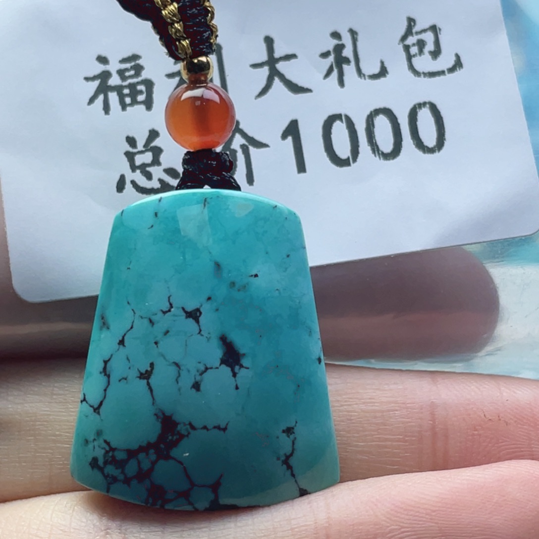 绿松石未镶嵌天然原矿绿松石雕刻件