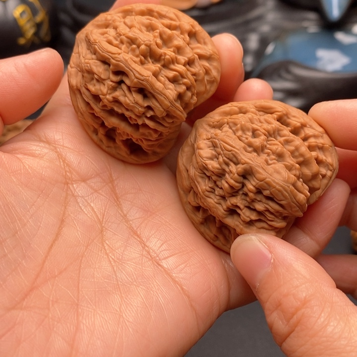 烟****把件文玩核桃虎头王44尺