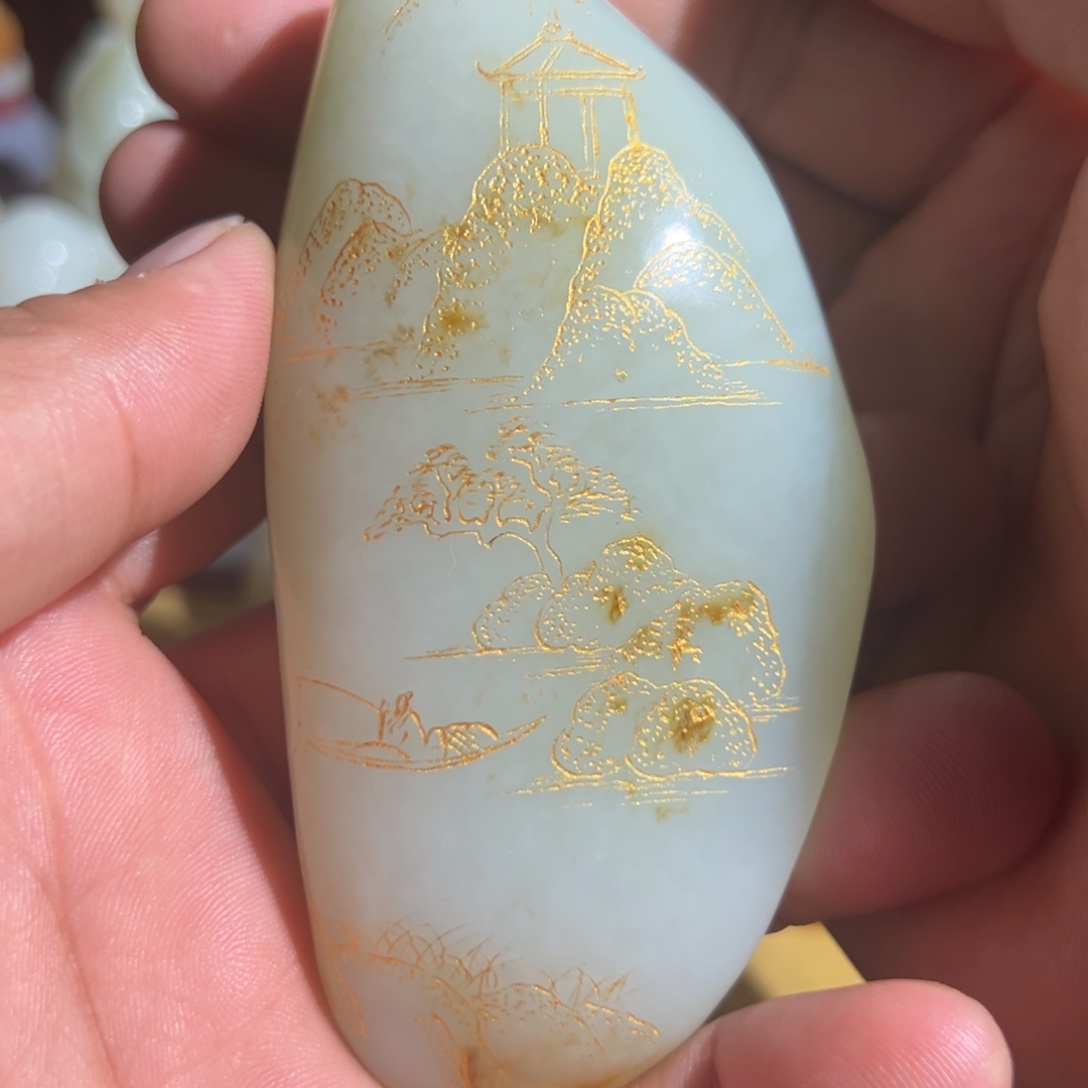 和田玉未镶嵌把件