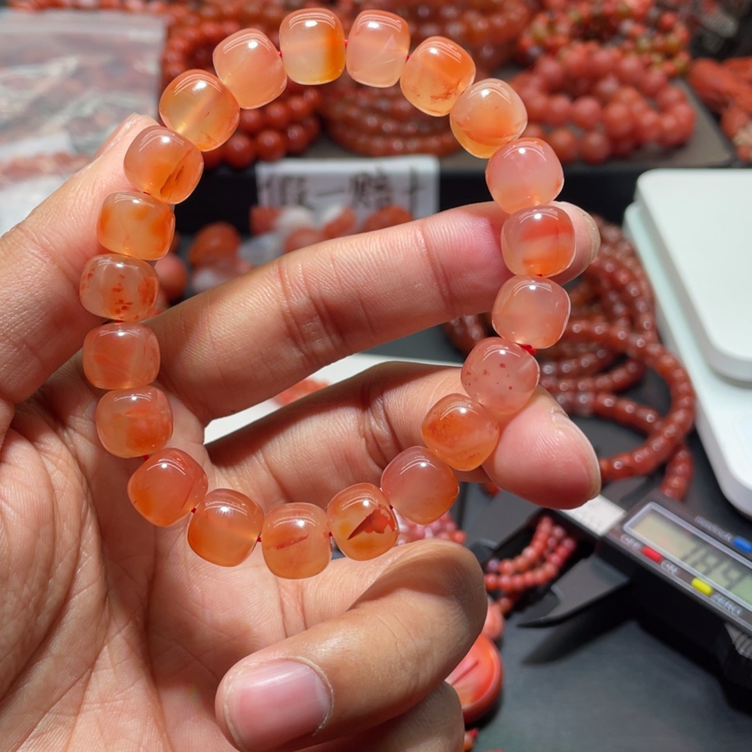 南红玛瑙手链未镶嵌