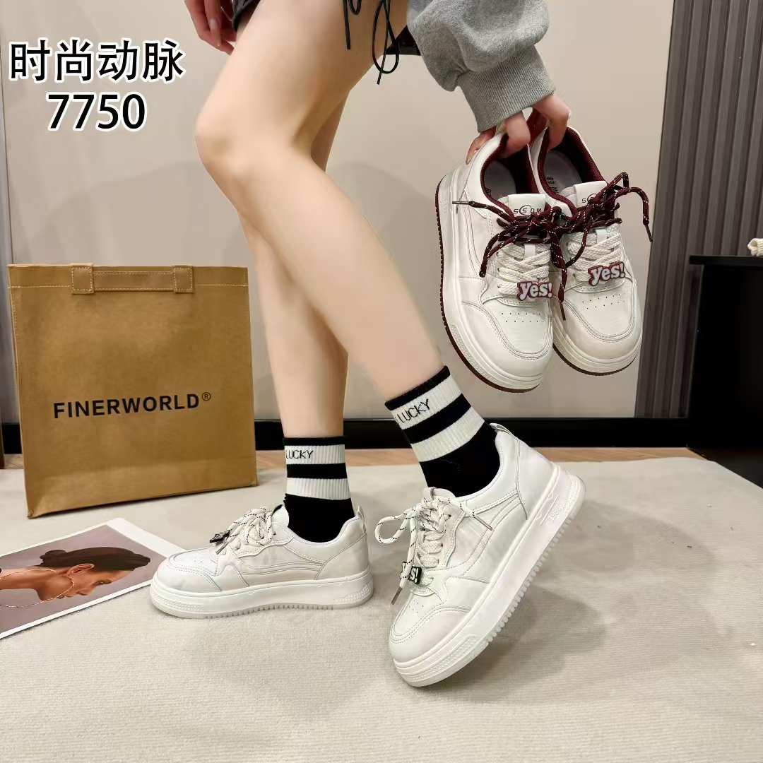 春季女板鞋新款百搭网红时尚韩版圆头休闲女鞋低帮潮鞋潮流系带