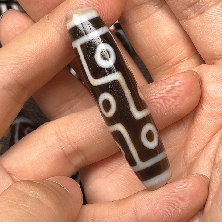知***行玛瑙/玉髓未镶嵌颈饰