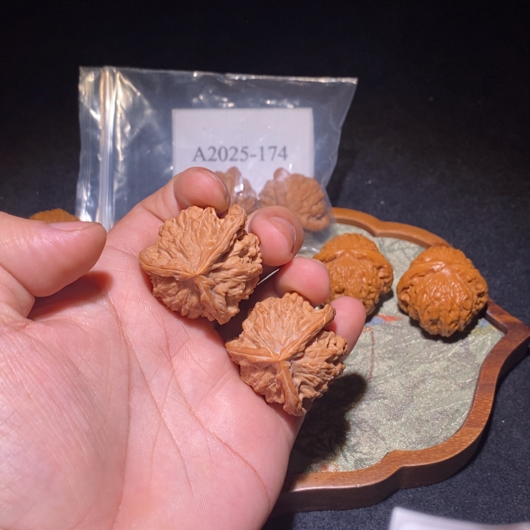 吊坠文玩核桃盘山三棱37