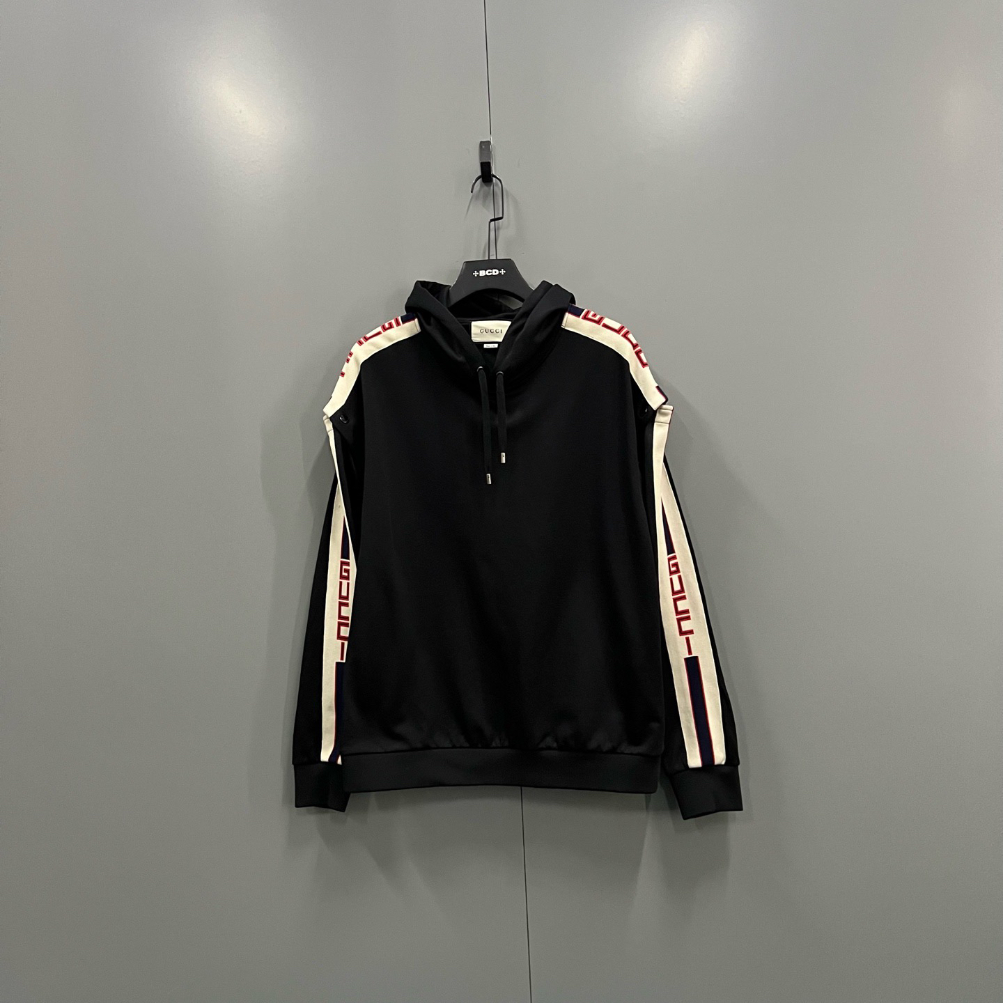 95新 GUCCI/古驰 (ll) 同行 侧边条纹logo可拆卸帽衫 M码611292