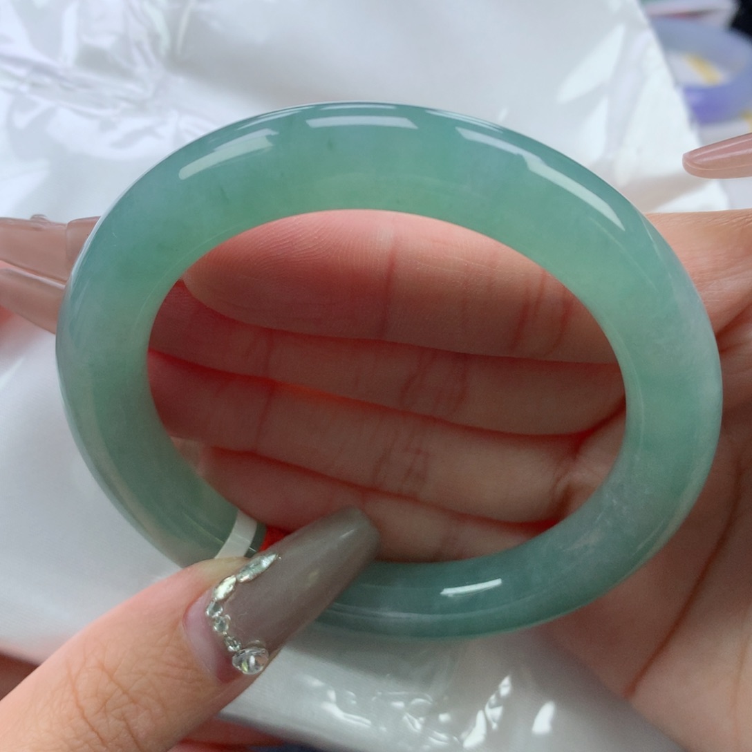翡翠手镯未镶嵌56.7圆条