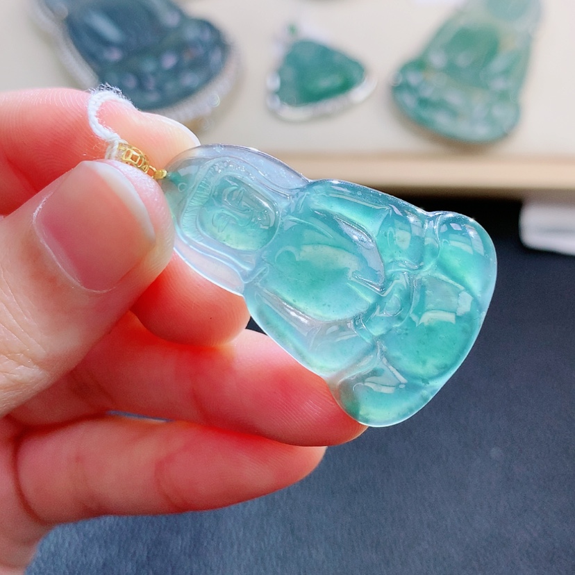 【闪购商品】翡翠颈饰18K金镶嵌翡翠