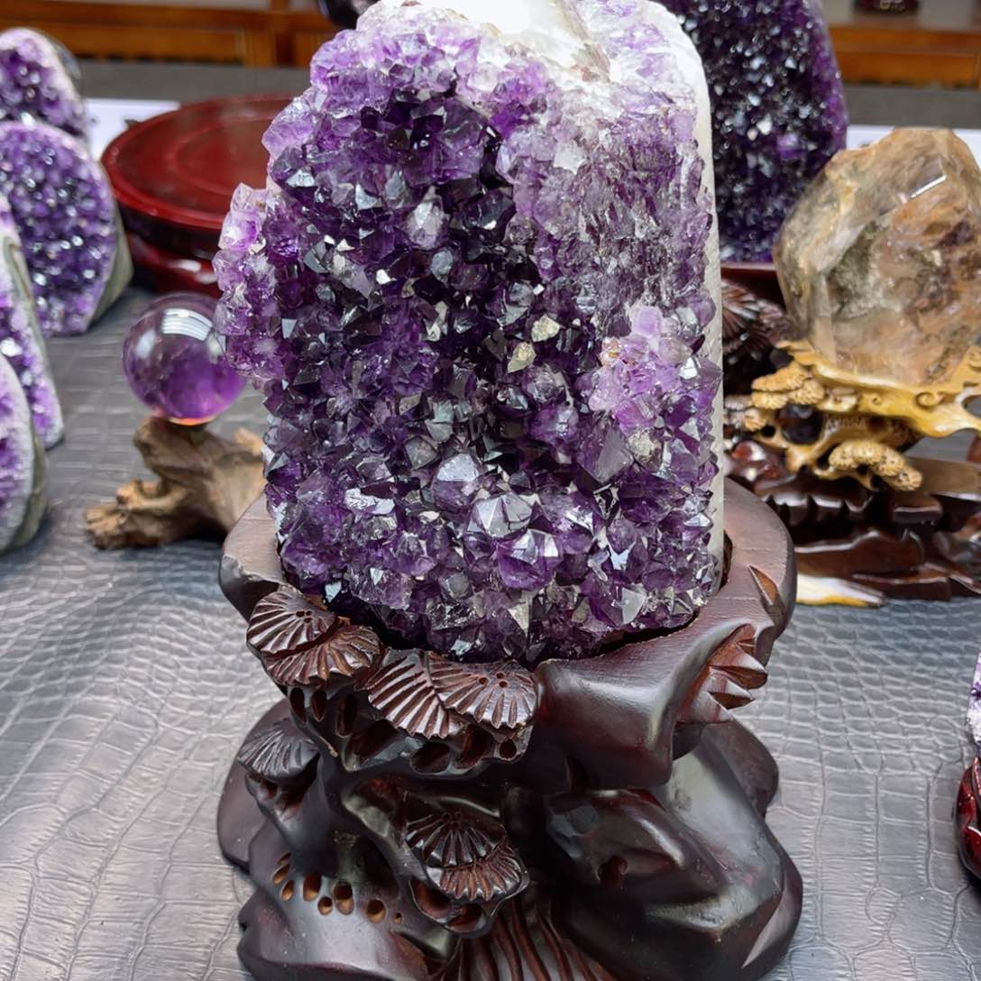 紫晶大型摆件（非配饰）未镶嵌安****享