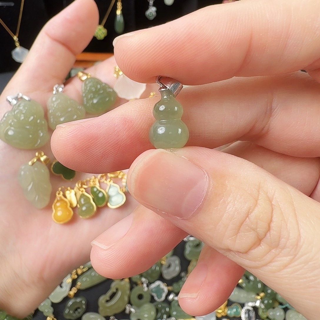 玛瑙/玉髓合金颈饰