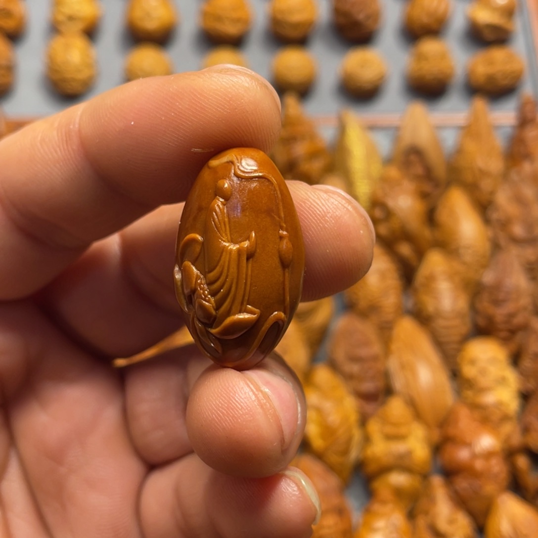 橄榄核吊坠铁核无相