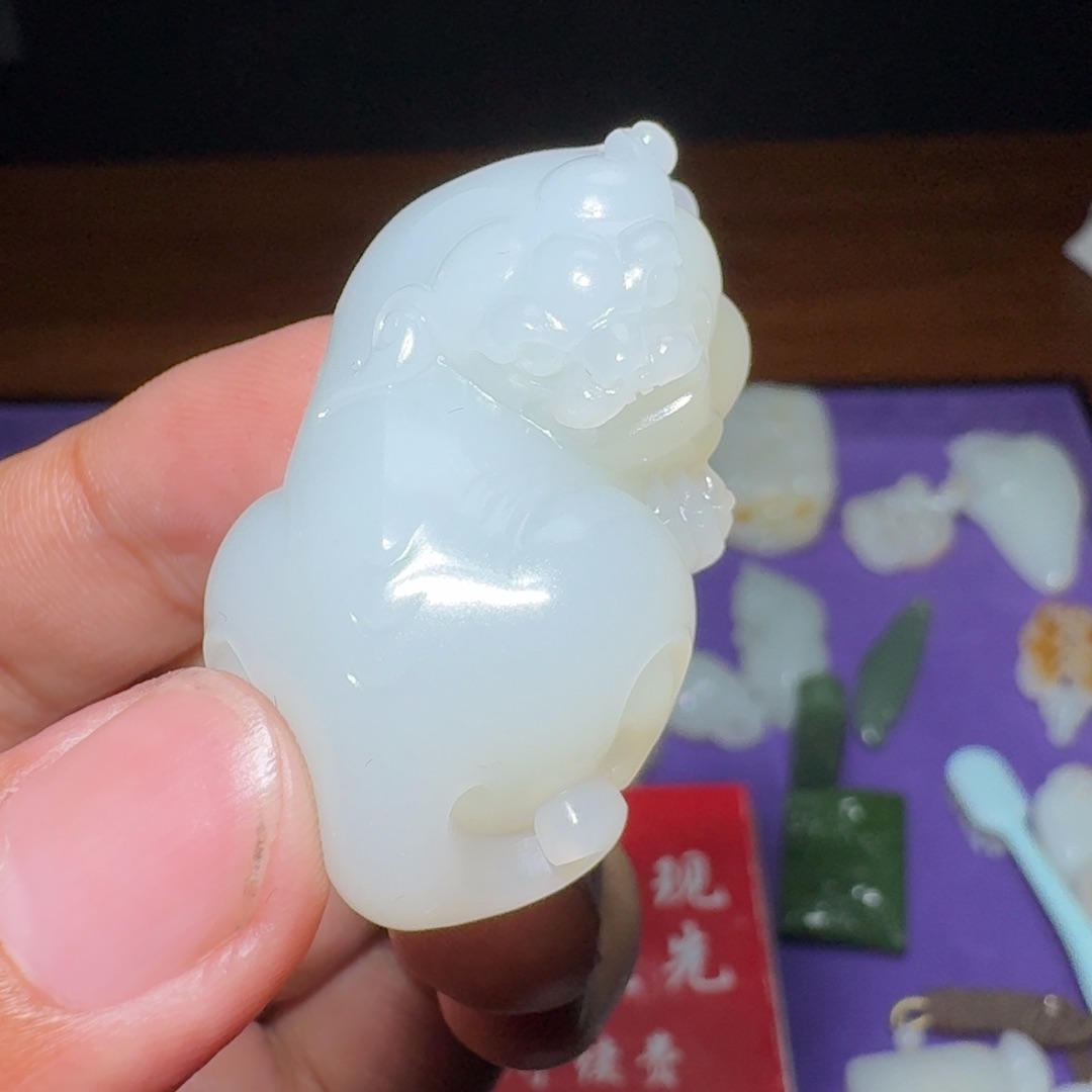 和田玉未镶嵌颈饰唐****玩