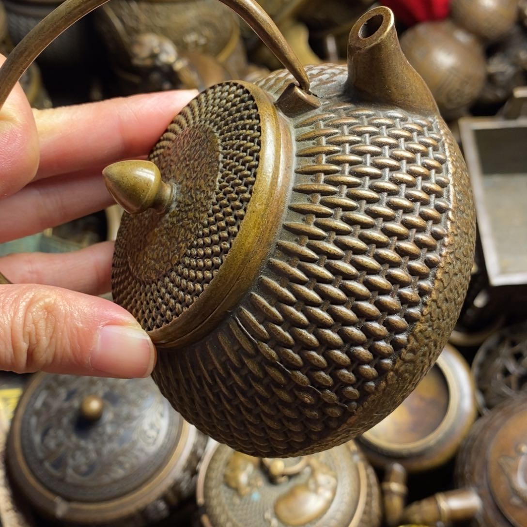 精美铜器做工精良