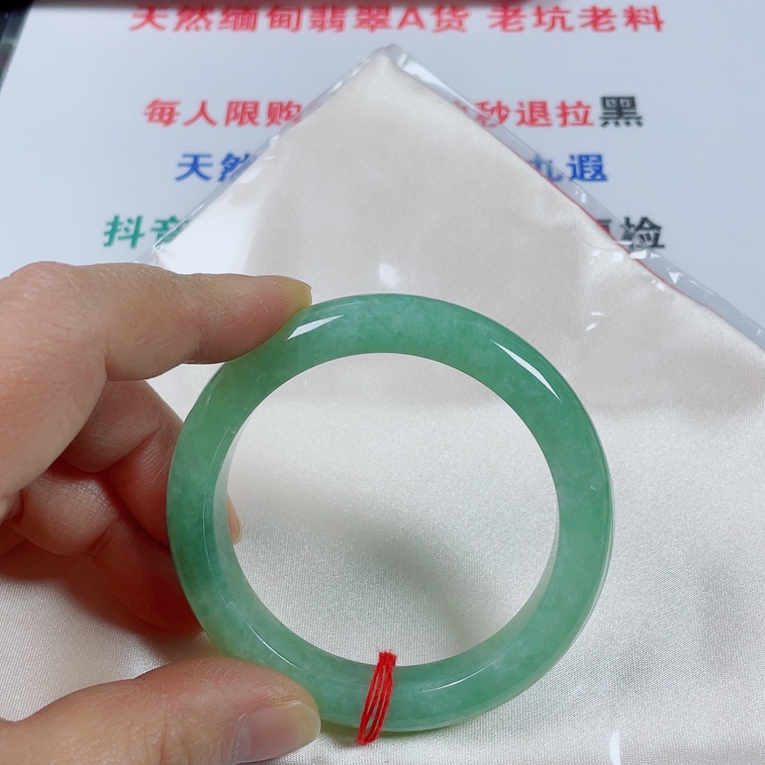 翡翠未镶嵌手镯天然翡翠手镯55